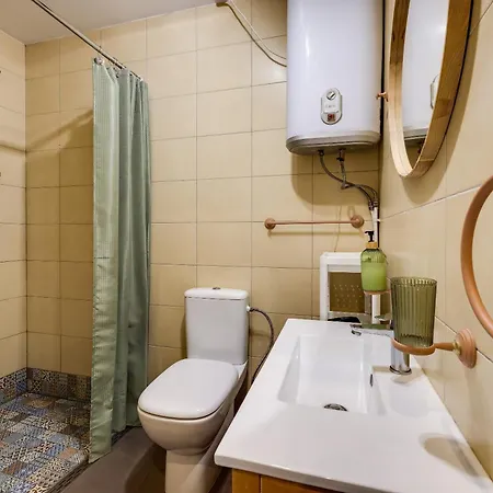 Stylish - Ivana Franka Street