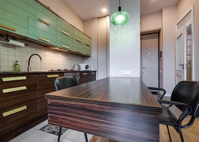 Апартаменти Stylish - Ivana Franka Street Львів